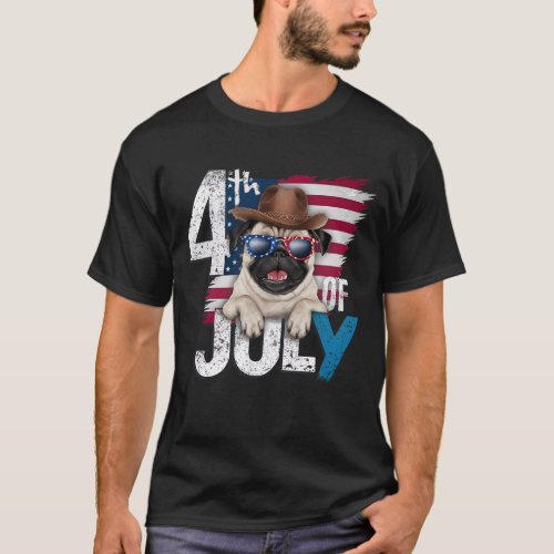 4TH OF JULY _ THE PUG IS CELEBRATING INDEPENDENCE  T_Shirt