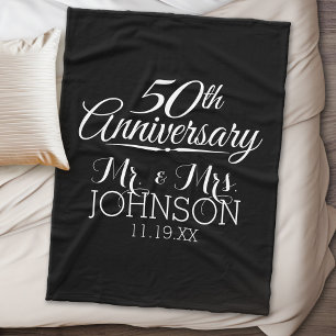 50th Wedding Anniversary Black - Mr & Mrs Favors Fleece Blanket