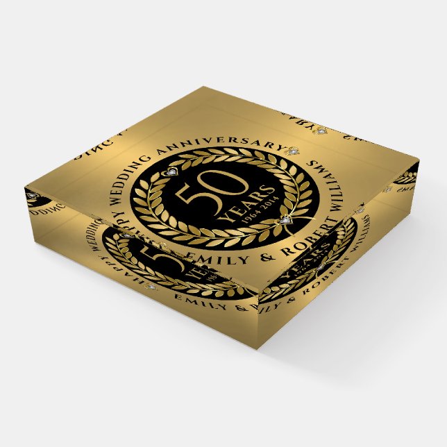 50th wedding anniversary Gold laurel wreath Paperweight (Angled)