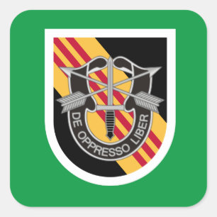 5TH SPECIAL FORCES GROUP BERET FLASH/DUI SQUARE STICKER