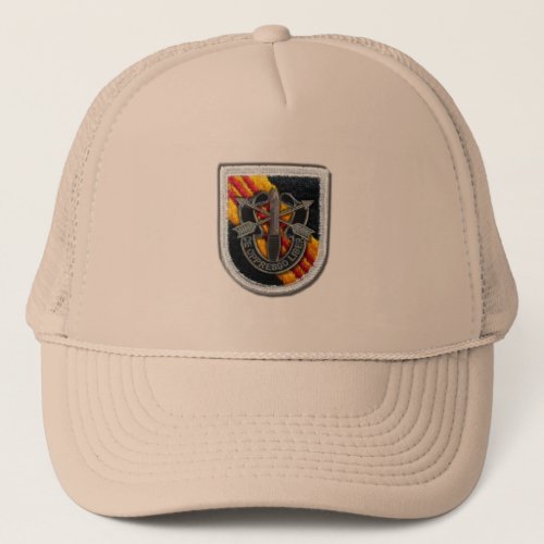 5th special forces group crest flash vietnam vets  trucker hat