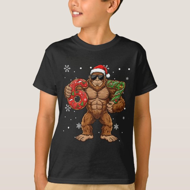 67 Meme Funny Big Foot Six Seven Christmas Xmas Sa T-Shirt (Front)