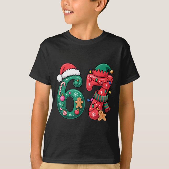 6 7 Christmas Duo Meme Outfit For Funny Holiday Hu T-Shirt (Front)