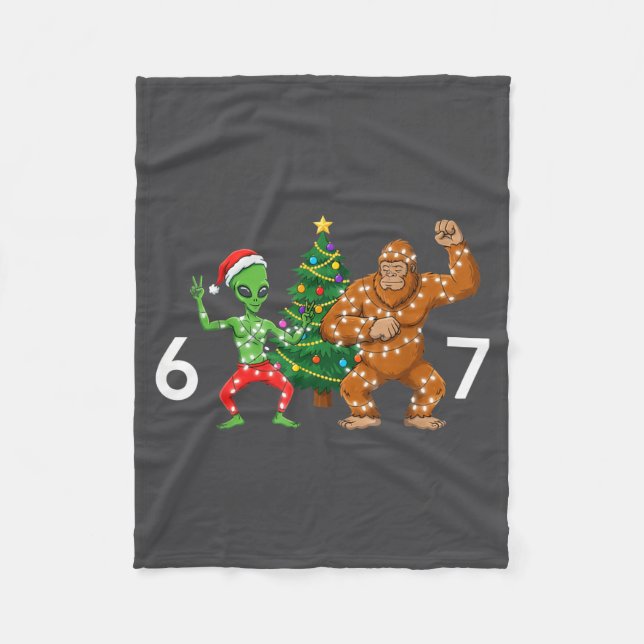 6 7 Meme Christmas Alien Sasquatch Six Seven Fun  Fleece Blanket (Front)