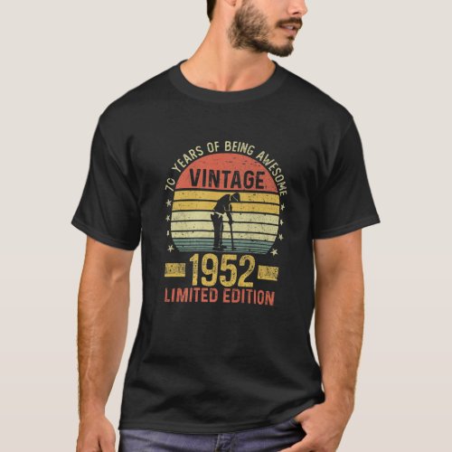 70 Year Old Golfer 70Th Birthday Vintage 1952 Golf T_Shirt