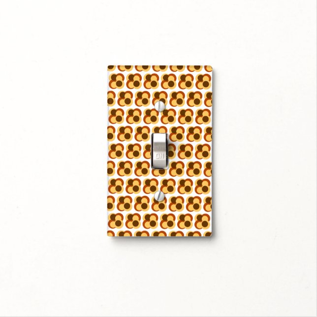 70s Abstract Geometric Circular Shapes Light Switch Cover (In Situ)