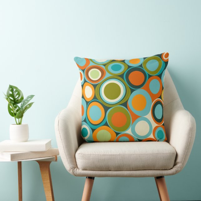 70s Design Throw Pillow (Chair)