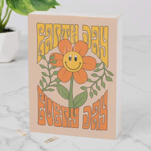 70s Retro Smiling Daisy Flower Wooden Box Sign
