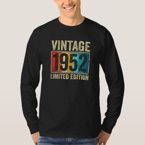 71 Year Old Gifts Born In 1952 Vintage 1952 71st B T_Shirt