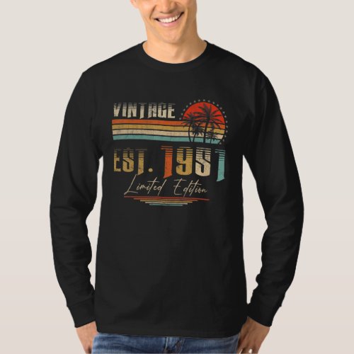 72 Years Old Vintage 1951  72th Birthday T_Shirt