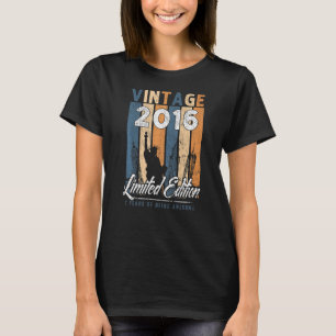 7 Years Old Vintage 2016 7th Birthday T-Shirt