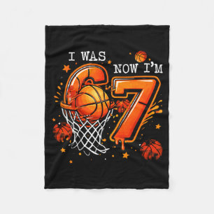 7Th birthday boy kids basketball i 6 now i'm 7 yea Fleece Blanket