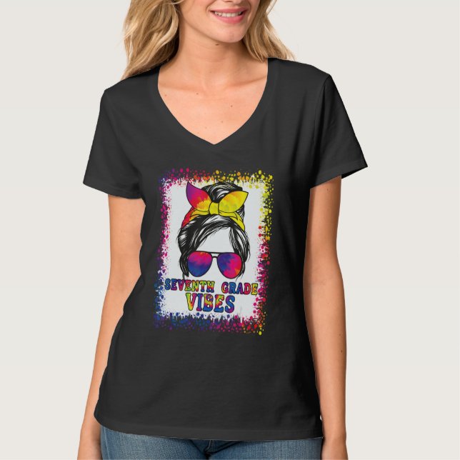 7th Grade Vibes Messy Bun Back To School Kids Girl T-Shirt (Front)
