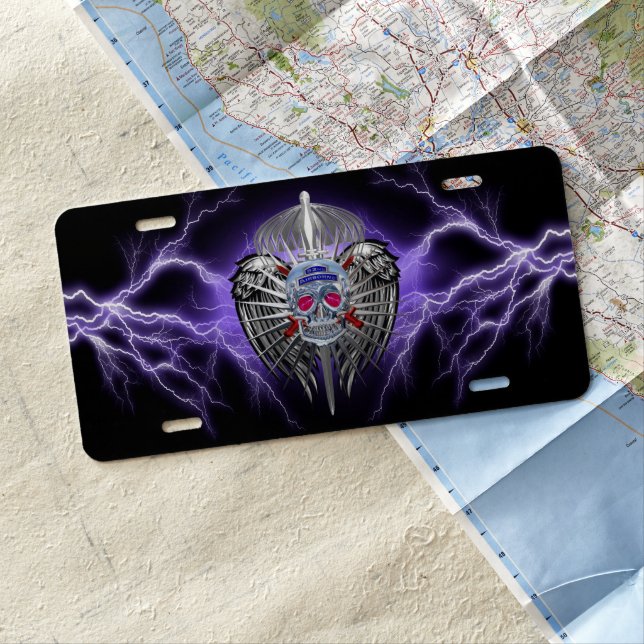  82nd Airborne Division“Steel Skull Black Lightnin License Plate (In Situ)
