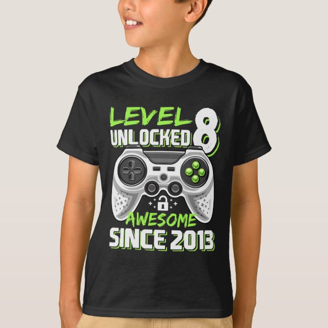 8 Unlocked Awesome 2013 Video Game 8th Birthday Gi T-Shirt (Front)
