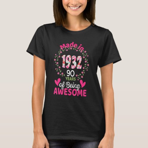 90 Years Old 90th Birthday Born In 1932 Women Girl T_Shirt