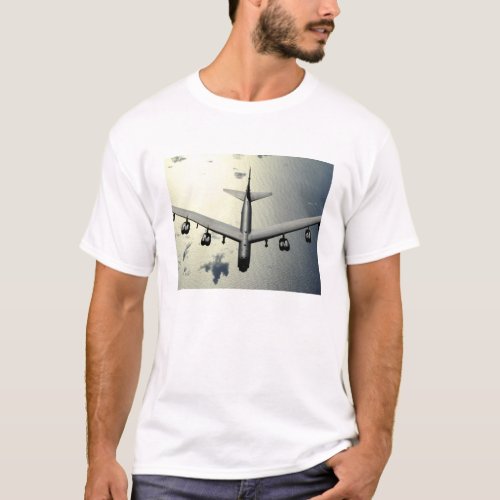 A B_52 Stratofortress in flight 2 T_Shirt