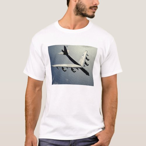 A B_52 Stratofortress in flight T_Shirt