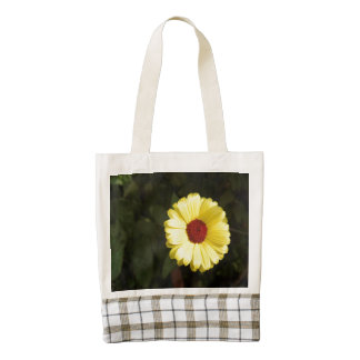 A beautiful yellow flower zazzle HEART tote bag