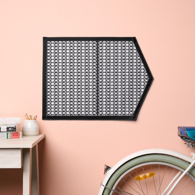 a black and white photo of a pattern pennant (Insitu 2)