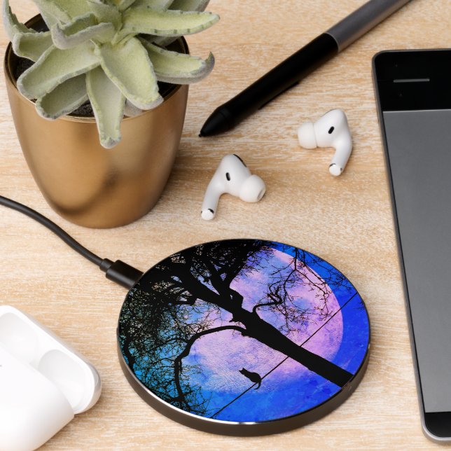 A Black Cat on a Wire Full Moon Wireless Charger (Desk 2)