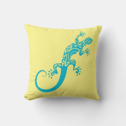 A blue gecko as a pet Kook Art Throw Pillow