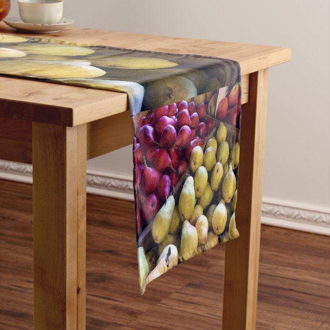 A Bushel of Apples Table Runner (In Situ)