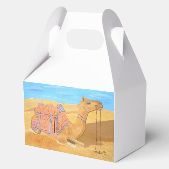 A camel favour box  (Front)