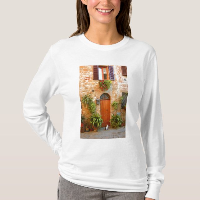 A cat seeks entrance to home in Pienza, Italy. T-Shirt (Front)