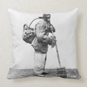 A Chinese day labourer, c.1870 (b/w photo) Throw Pillow