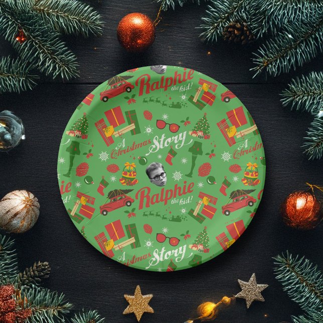 A Christmas Story Green Icon Pattern Paper Plates (Plate on table)