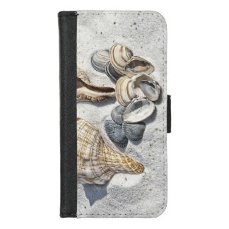 A Collection of Seashells on Sand iPhone 8/7 Wallet Case