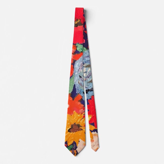 a colorful tie (Front)
