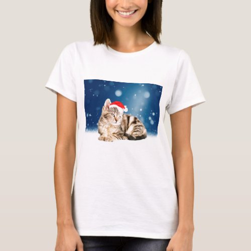 A Cute Cat wearing red Santa hat Christmas Snow T_Shirt