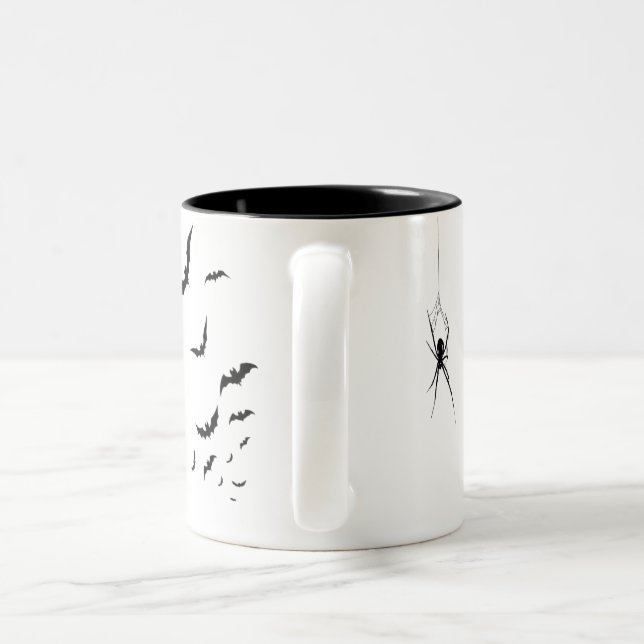 A cute Halloween mug for halloween party. (Handle)