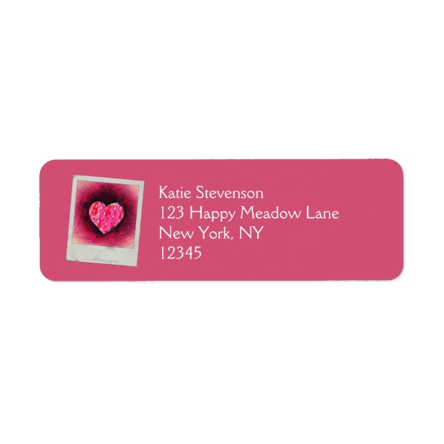 A  Cute Hand Drawn Pink Heart on a Grunge Texture Label (Front)
