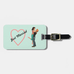 A Cute Romance: Sweethearts Embrace (Personalized) Luggage Tag