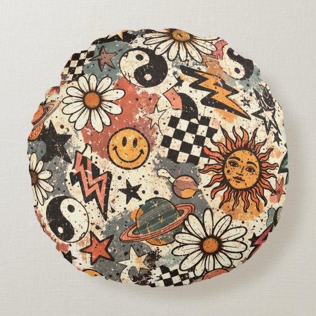 A fun retro 90s pattern featuring cheerful happy f round pillow (Front)