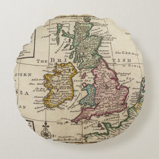 A general map of Great Britain and Ireland Round Pillow (Front)