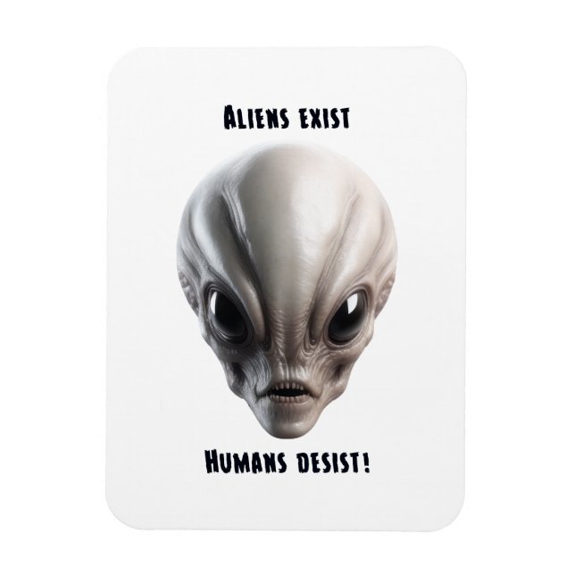 A grey/gray realistic alien for print magnet (Vertical)