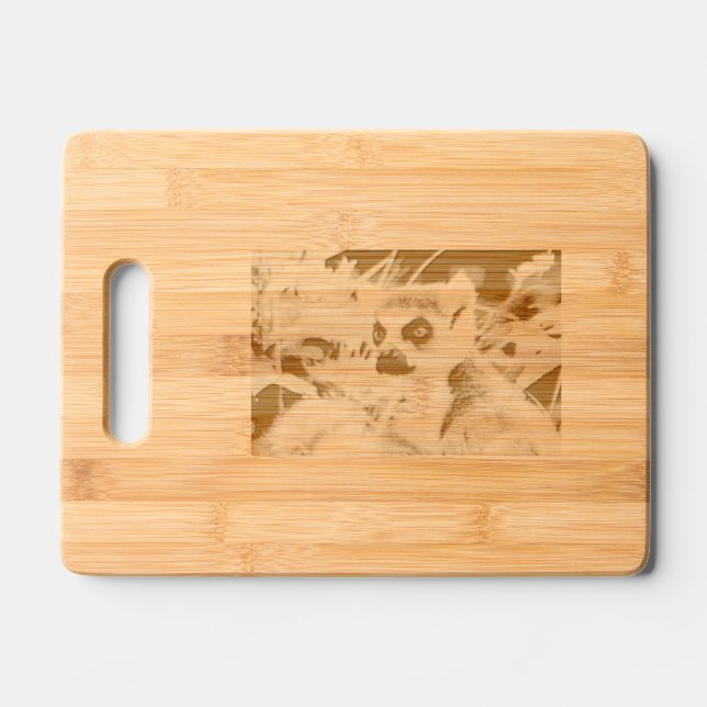 A lemur on Etched Wooden Cutting Board (Front)
