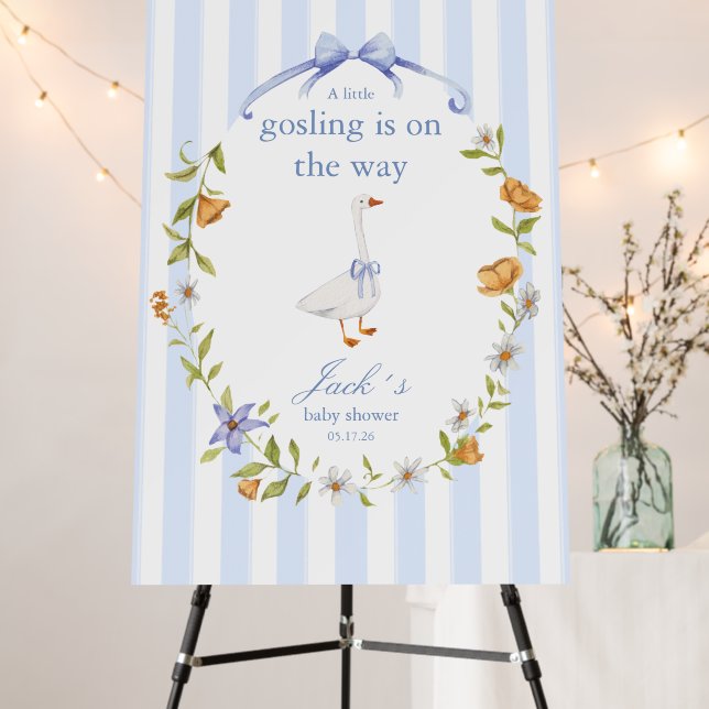 a litlle gosling is on the way foam board (In Situ (Stand))