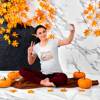 A Little Pumpkin is on the Way - Mommy To Be T-Shirt