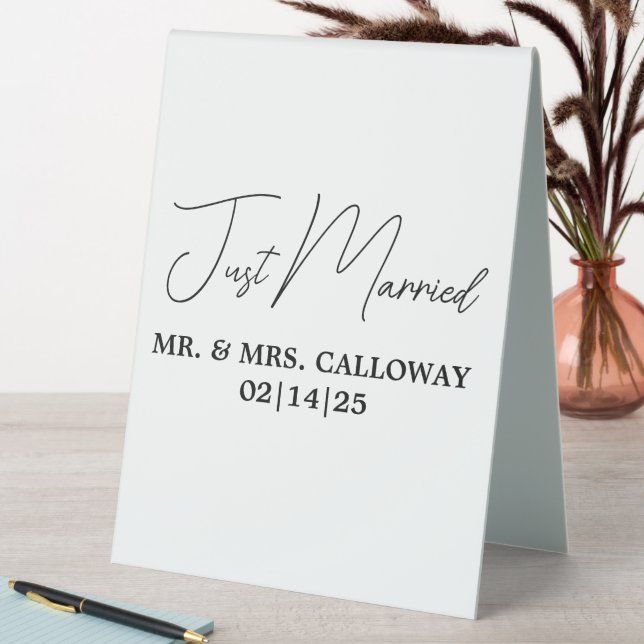 A Little Retro Just Married  Table Tent (In SItu (Table))
