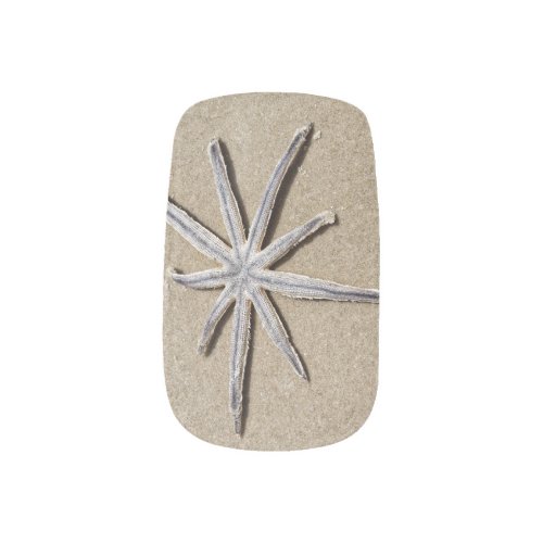 A lonely starfish minx nail art