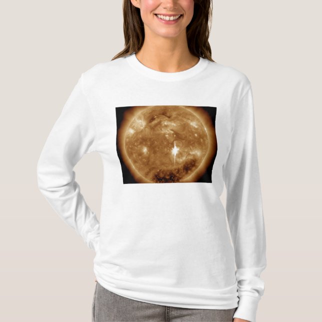 A massive X-class solar flare erupts on the Sun T-Shirt (Front)