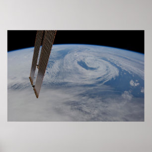 A Mid-Atlantic Low Pressure System. Poster