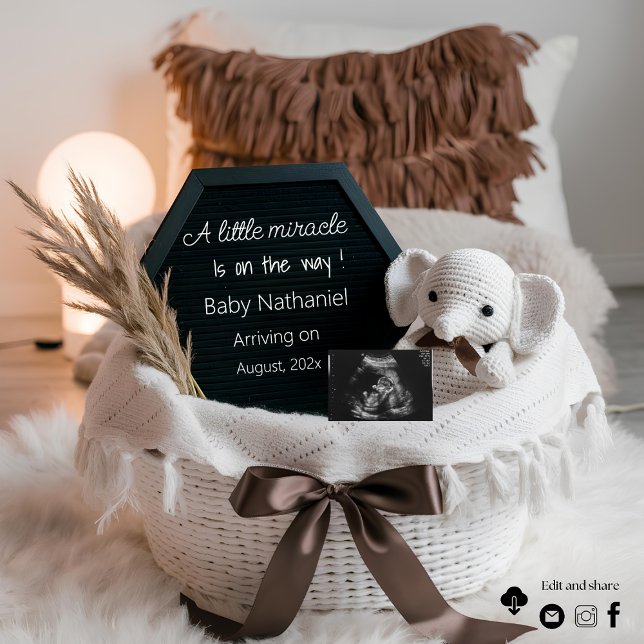 A minimal gender neutral pregnancy announcement  (Creator Uploaded)