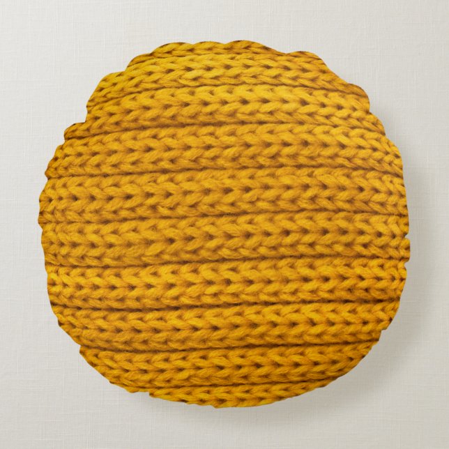 A pattern of yellow knitted fabric of yarn. round pillow (Front)