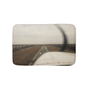 A Pilot's Perspective: Cessna 172 Cockpit Takeoff Bath Mat